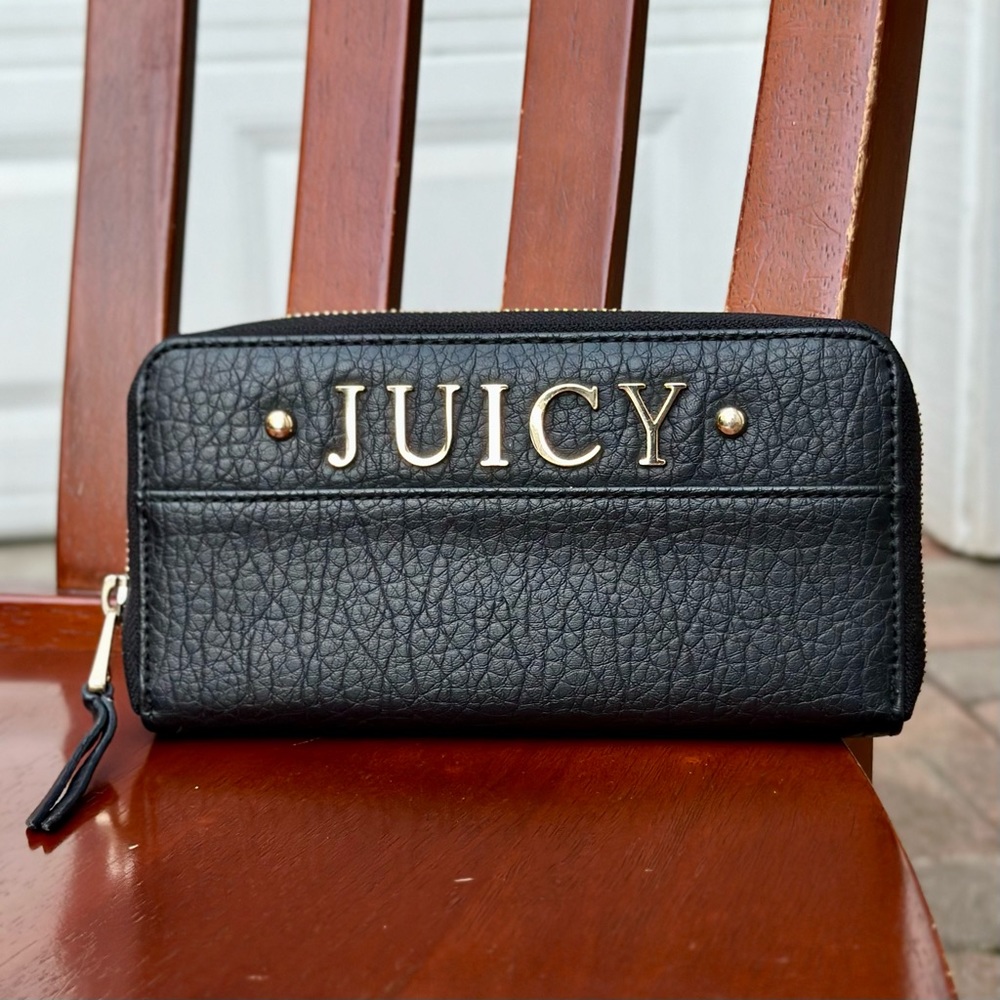 Juicy Couture Zip Around Black Wallet
